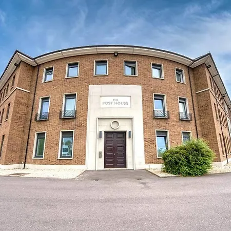 The Post House Green By Fortuna Property Gloucester Exterior photo