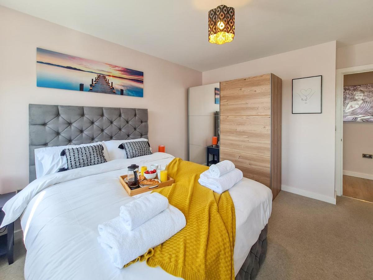 The Post House By Fortuna Apartment Gloucester
